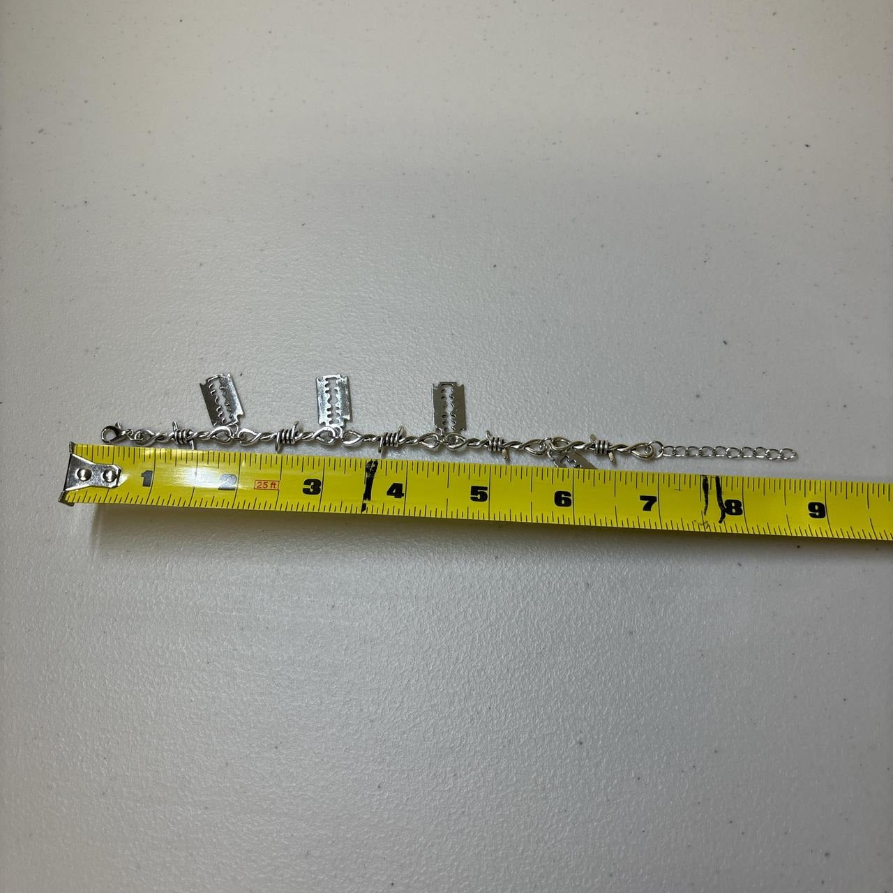 0676 - Razor Barbed Wire Bracelet V2