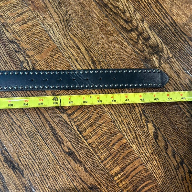 0024 - Skull-Face Rivet Belt