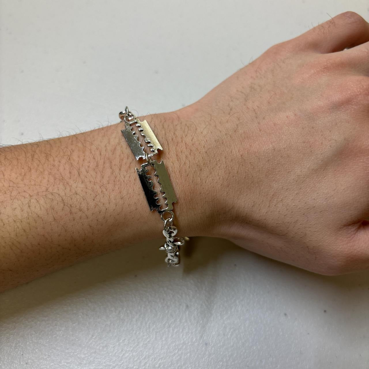 0659 - Razor Barbed Wire Bracelet