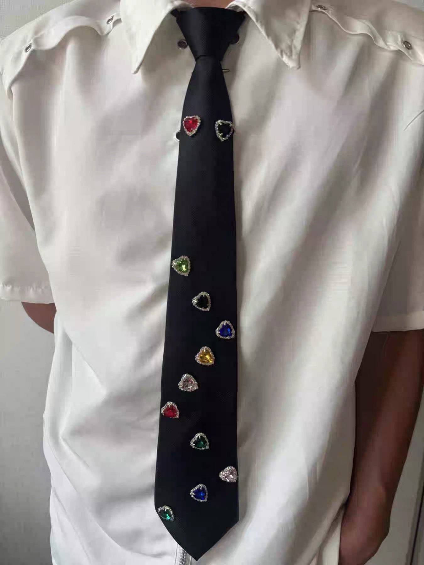 Shattered Affection Tie