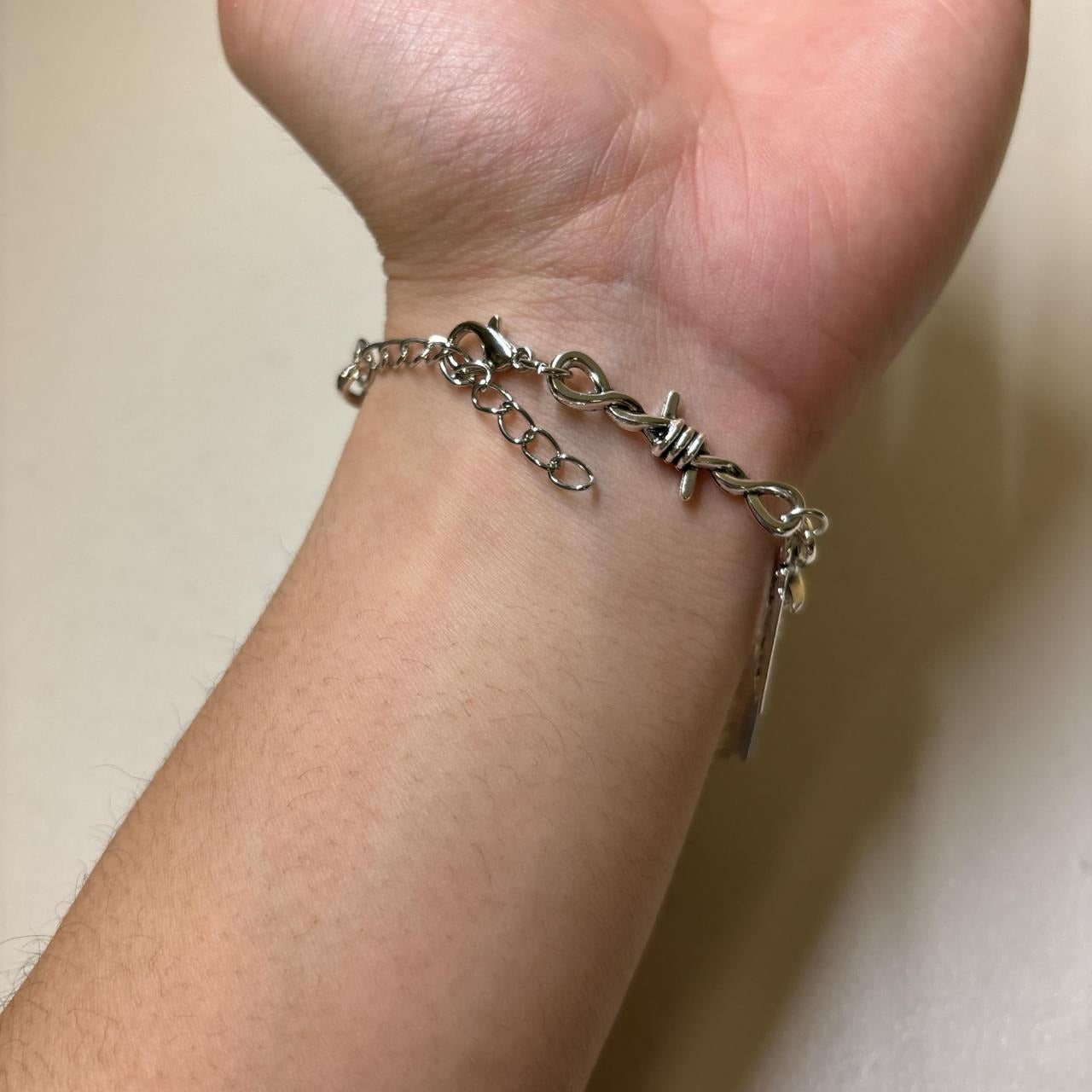 0676 - Razor Barbed Wire Bracelet V2