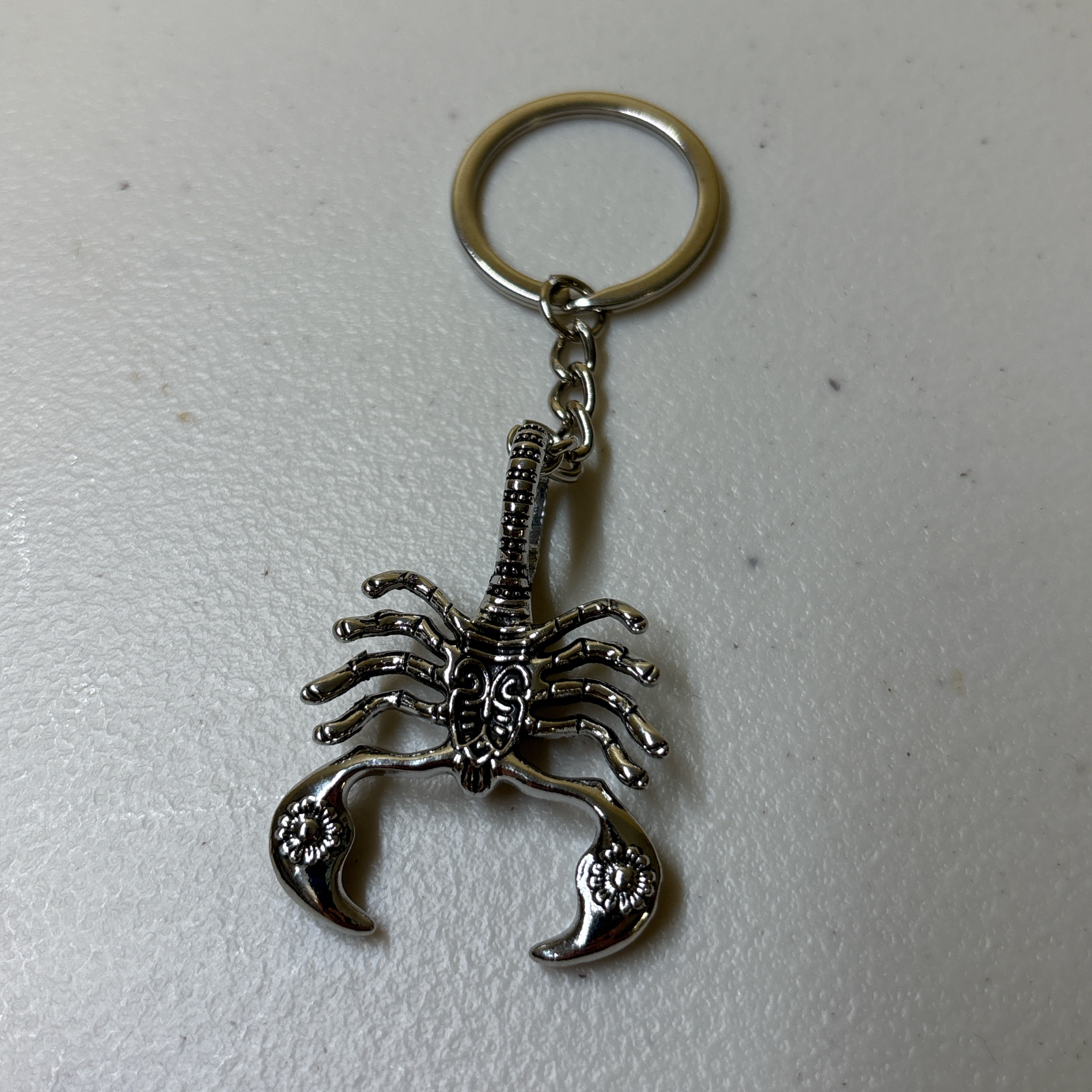 0182 - Y2K Scorpion Keychain