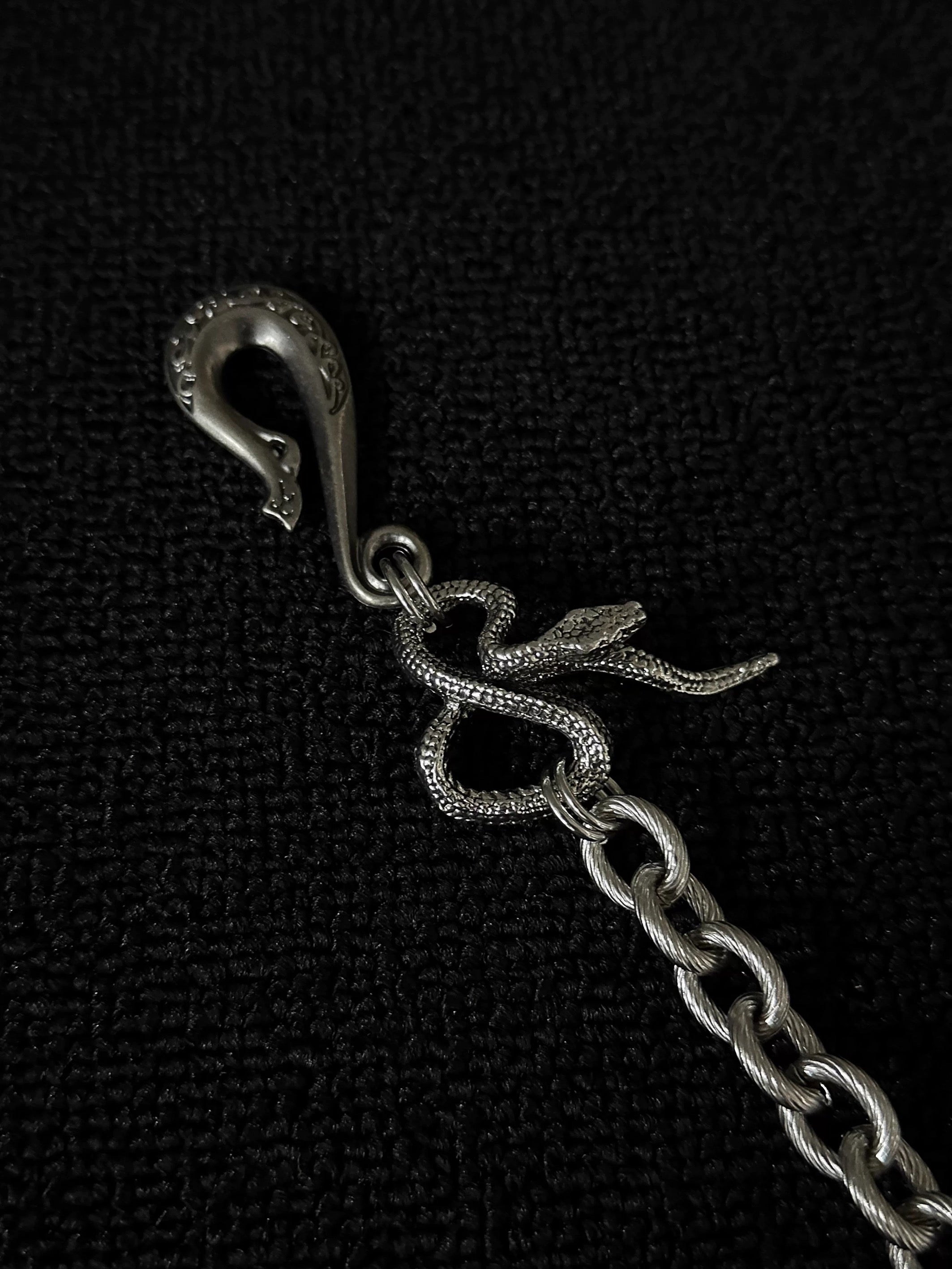 Serpent Cross Wallet Chain