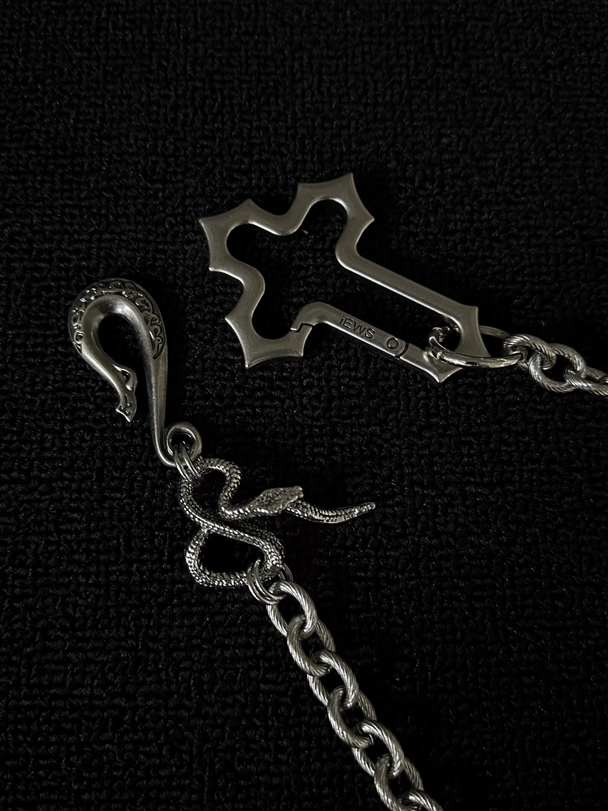 Serpent Cross Wallet Chain