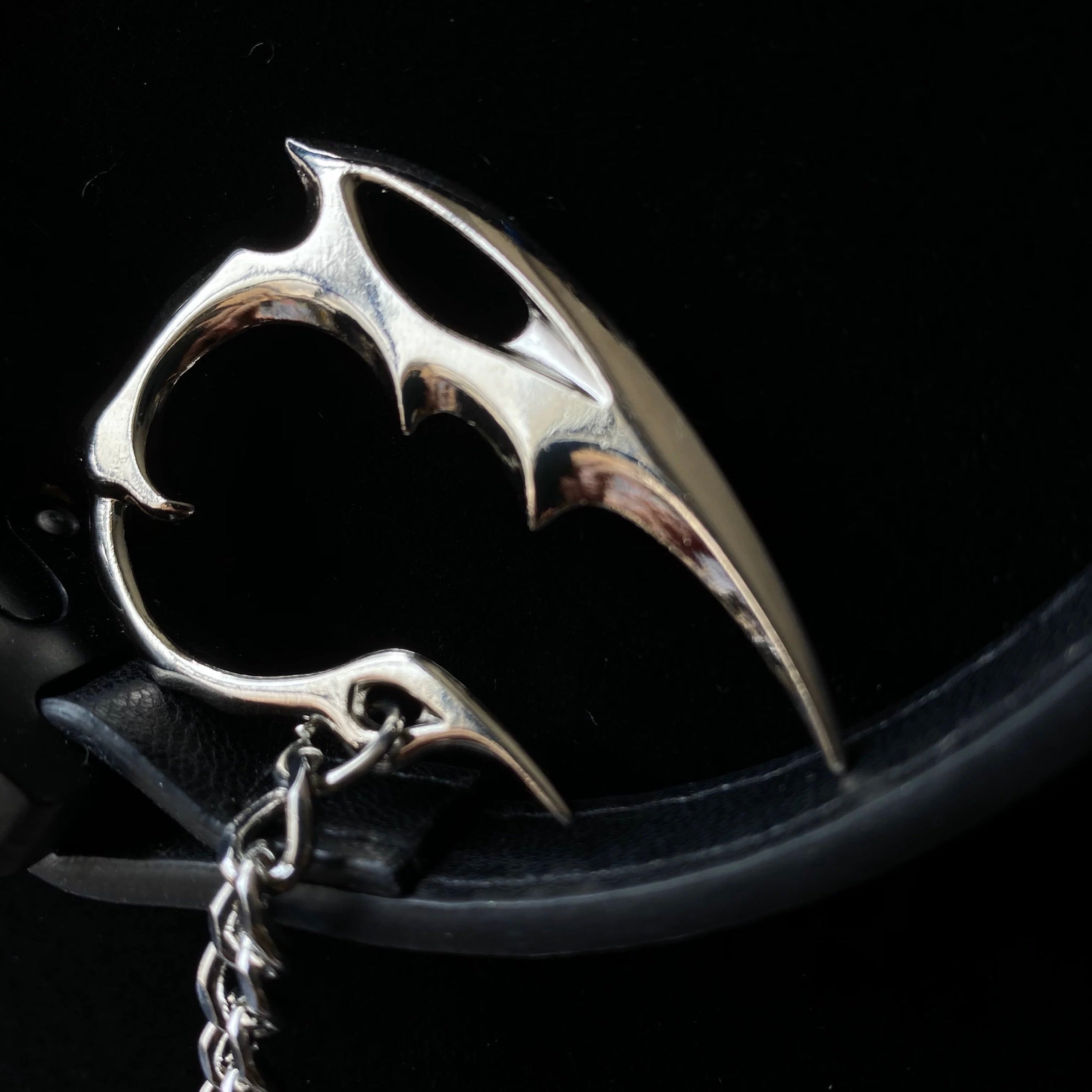 Shadow Claw Keychain