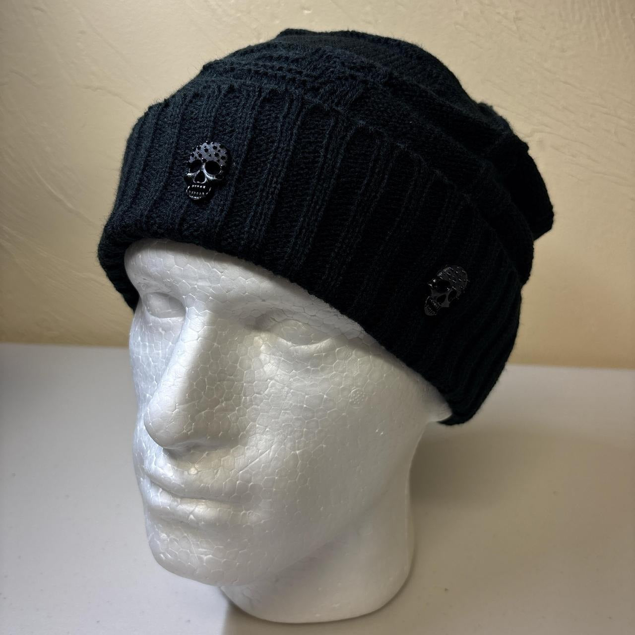 0667 - Skull Knitted Beanie (black)