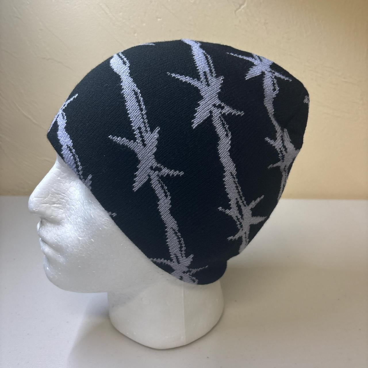0694 - Barbed Wire Chain Beanie