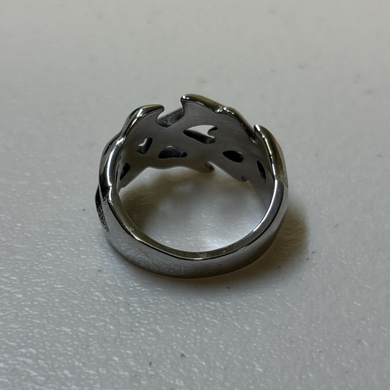 0628 - Rose Thorn Barbed Ring